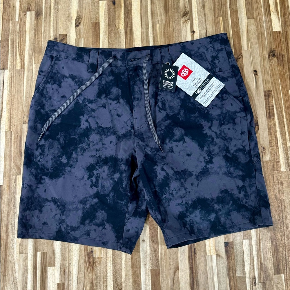 686 Men's Everywhere Shorts Slim Fit 36